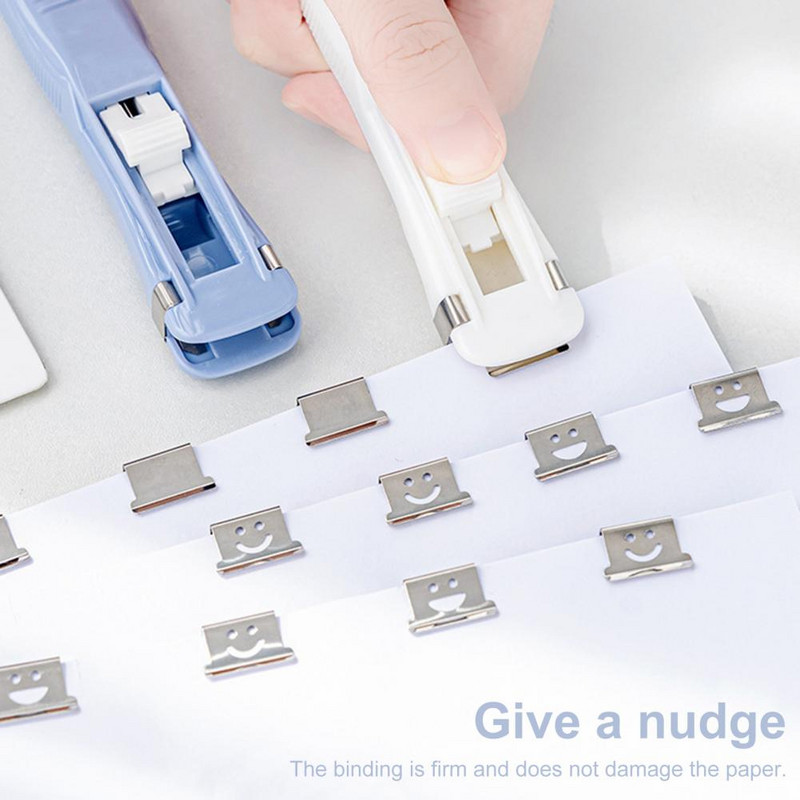1 szett kapcsos tűző Újrafelhasználható Lyukasztás nélküli kötés műanyag reszelő irodai kellékek kapcsos mappa