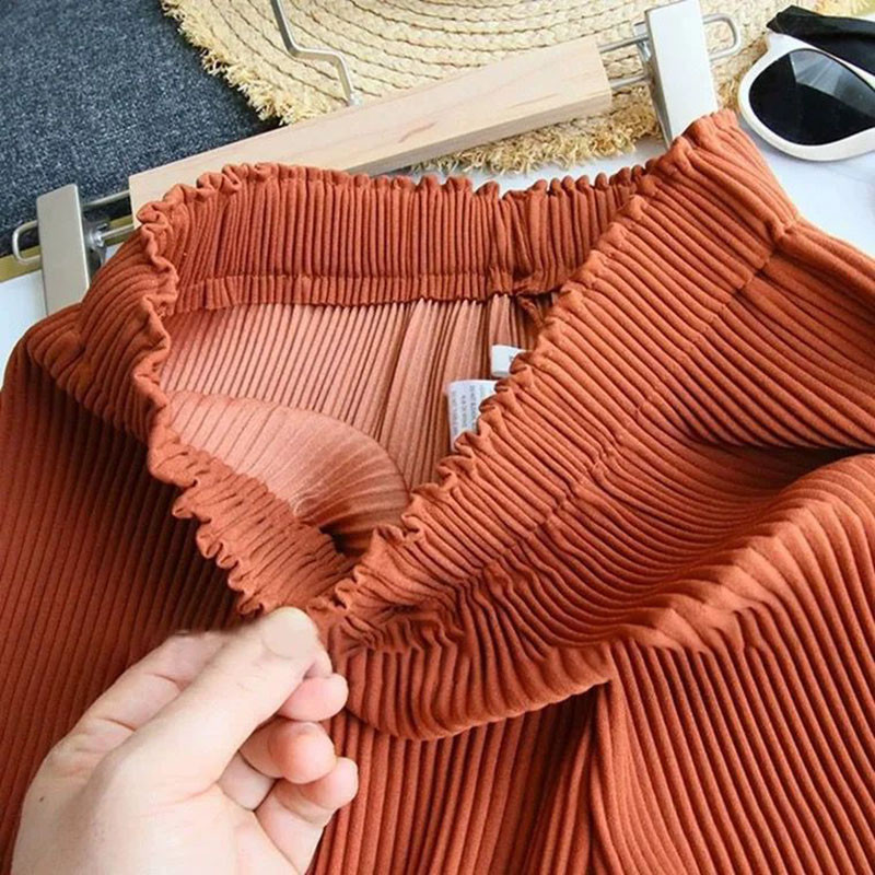 Nyári redőzött textúrájú csíkos rövidnadrág Női elasztikus, elasztikus derékfüggöny, alapszínű, alkalmi puha, egyenes jégselyem melegítőnadrág