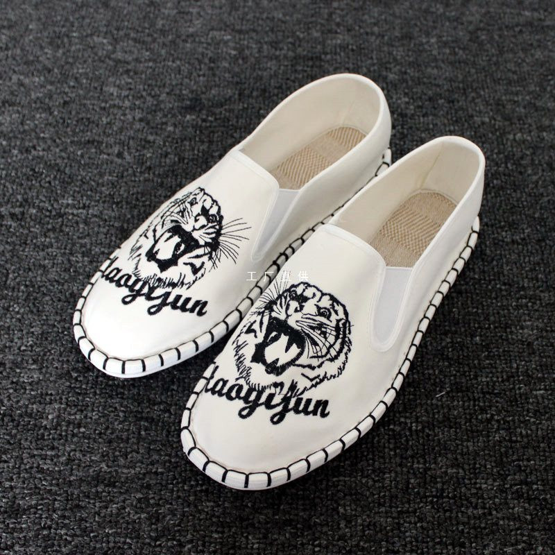 Muške bijele platnene cipele, stare pekinške cipele za slobodno vrijeme protiv neugodnih mirisa, prozračna tigrova glava, vez, društveni lijeni čovjek, jedan udarac