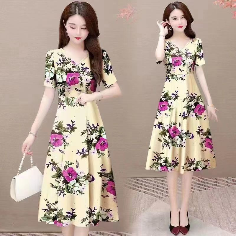 Nyári kauzális ruha 2023 divatos temperamentum női nyomtatott vékony V-nyakú, rövid ujjú, A-vonalú térdig érő koreai túlméretezett 5XL