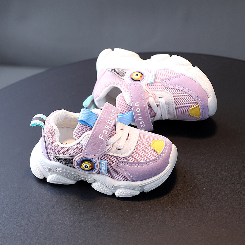 Пролетни и летни мрежести дишащи обувки за момичета за малки и средни деца с мека подметка неплъзгащи се бебешки обувки детски спортни сандали обувки за момче