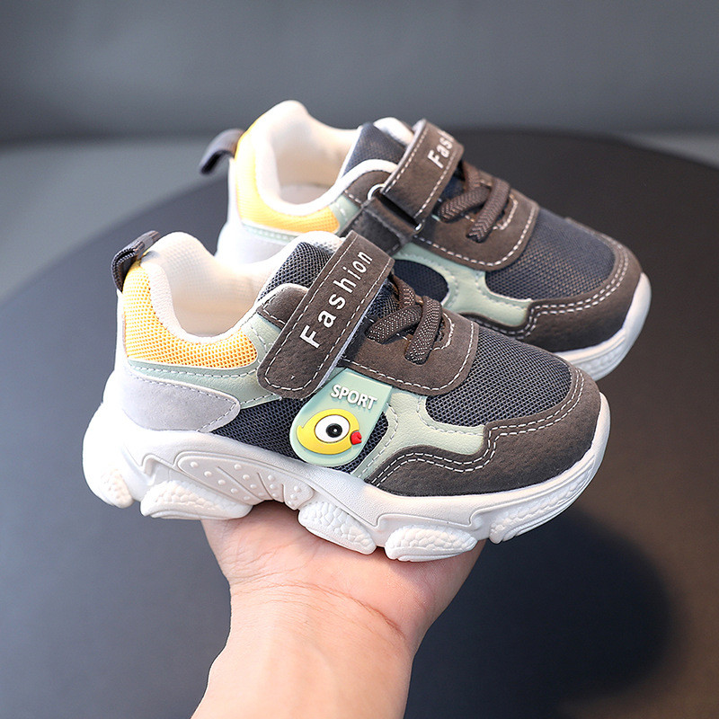 Пролетни и летни мрежести дишащи обувки за момичета за малки и средни деца с мека подметка неплъзгащи се бебешки обувки детски спортни сандали обувки за момче