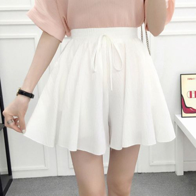 Tavaszi és nyári női rövidnadrág 2023 nyár új sifon koreai stílusú, bő és vékony, széles szárú diáknadrág
