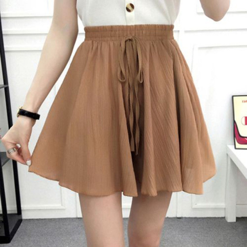 Tavaszi és nyári női rövidnadrág 2023 nyár új sifon koreai stílusú, bő és vékony, széles szárú diáknadrág