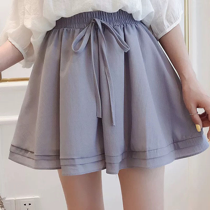 Tavaszi és nyári női rövidnadrág 2023 nyár új sifon koreai stílusú, bő és vékony, széles szárú diáknadrág