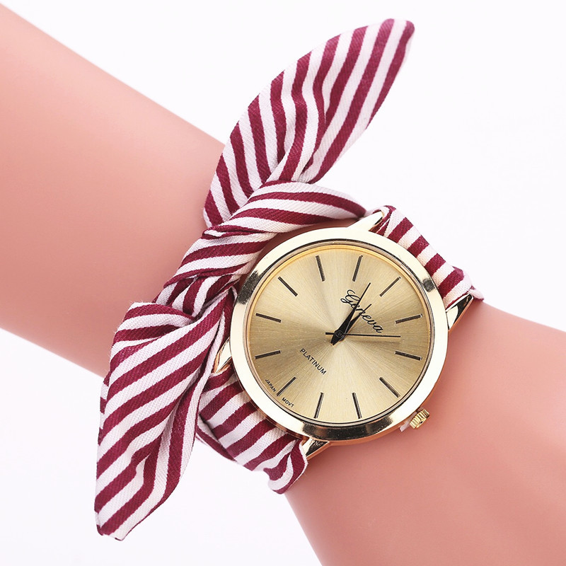 Veleprodajni proizvođač novih ženskih satova s remenom, ženevskog modnog kvarcnog satova, prugastih satova s remenom od tkanine za žene