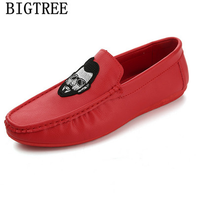 Loafers Meeste kingad Nahk mustad vabaajajalatsid Meeste valged Luksuslikud meeste kingad Mood Sepatu Slip On Pria Heren Schoenen Buty Meskie