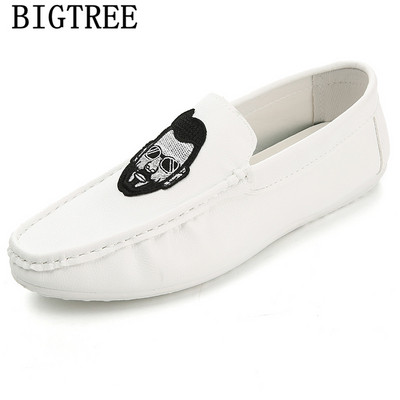 Loafers Meeste kingad Nahk mustad vabaajajalatsid Meeste valged Luksuslikud meeste kingad Mood Sepatu Slip On Pria Heren Schoenen Buty Meskie