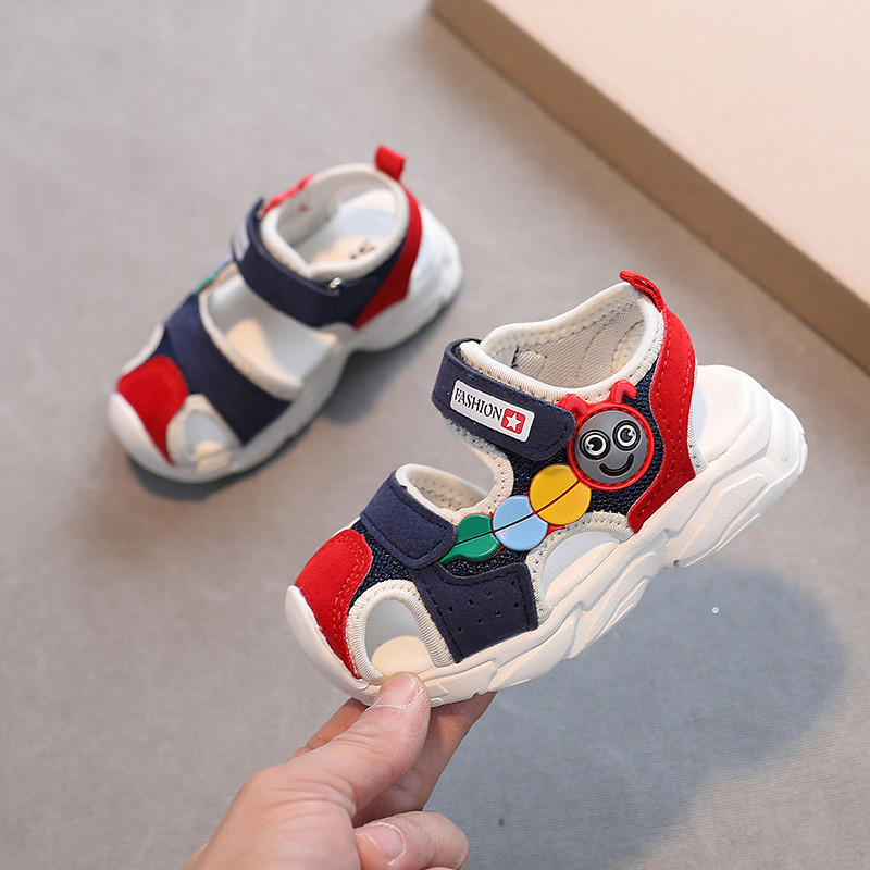Ljeto 2024. Novo ljeto Caterpillar Dječaci Baotou Baby sandale Djevojčice s funkcionalnim mekim dnom Dječje cipele za plažu