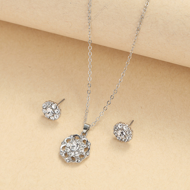 Prekogranični set cvjetnih cirkonskih naušnica, niša, svjetlo, luksuz, nova ogrlica s privjeskom, ženski dizajn, temperament, veleprodaja nakita oko vrata