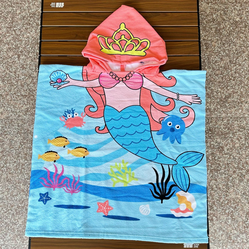 Директни продажби на фабрика, детска кърпа за баня, наметало, детски халат с качулка, анимационен печат, носима кърпа за баня на едро