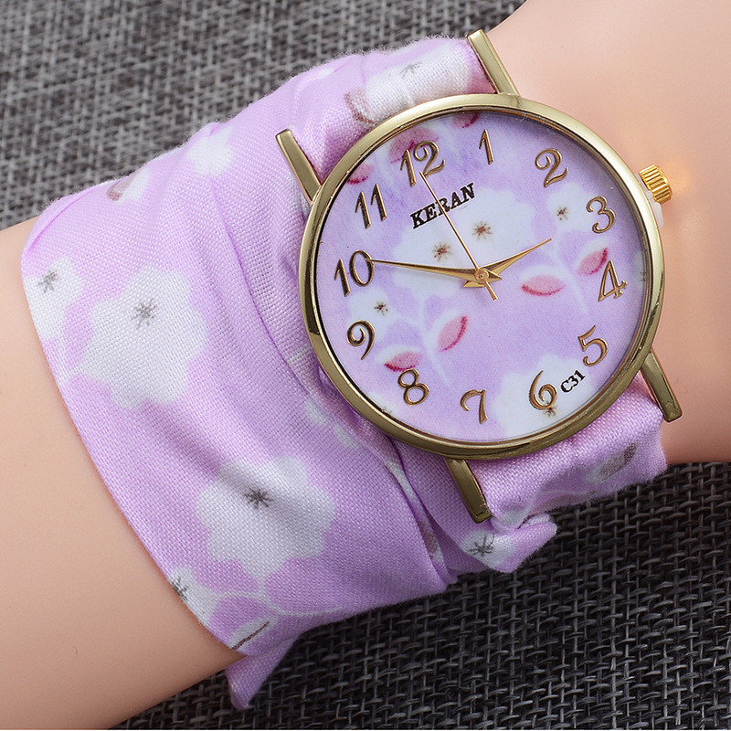 Novi vruće prodavani sat s platnenim remenom za žene, modni kvarcni sat u korejskom stilu s cvjetnim uzorkom, navijanje, izravna tvornička prodaja