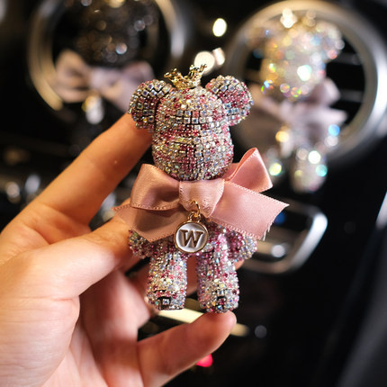 Автомобилен парфюм автомобилен климатик изпускателен отвор за въздух ароматерапия дълготраен лек аромат висок клас насилствена мечка консумативи за интериорна декорация на кола