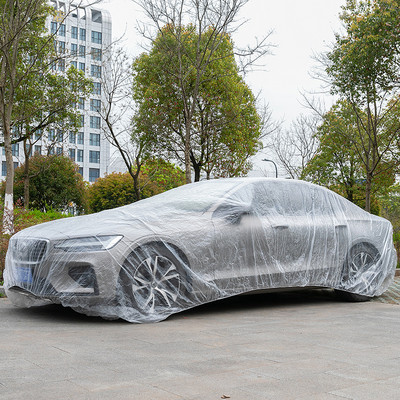 Ühekordselt kasutatav läbipaistev autoriiete kate Tolmukindel vihmakindel läbipaistev värv Tolmukindel plastikust PE-kile vihmakindel autokate