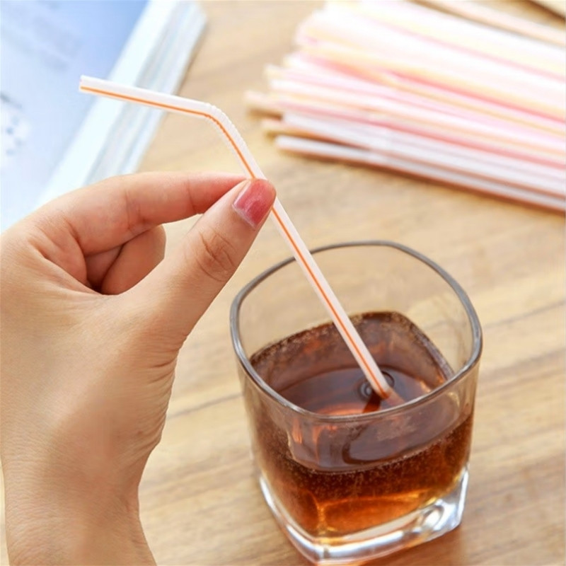 50-3000 Vnt Spalvingas ir juodas gėrimas Kunststof Straws Bar Vakarėlis Vestuvės Virtuvė pajitas Plastikiniai Gėrimų Šiaudeliai Didmeninė prekyba