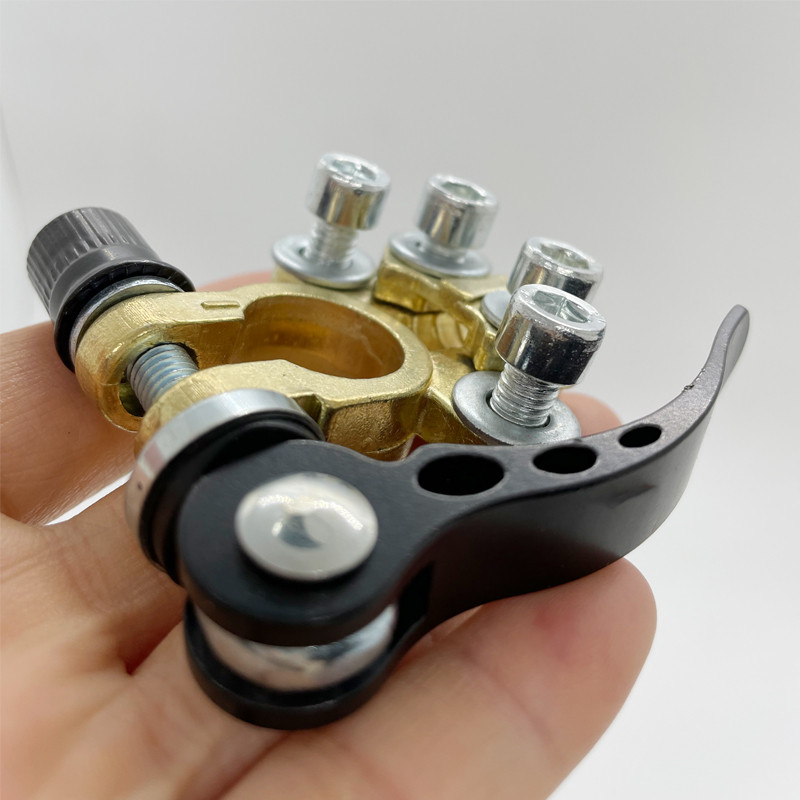 Automobilio kabelio jungties akumuliatoriaus pagrindo pagrindinio kabelio stulpelio gnybto gnybtas 12V 6V 24V UTV traktoriaus sunkvežimio akumuliatoriaus gnybtas