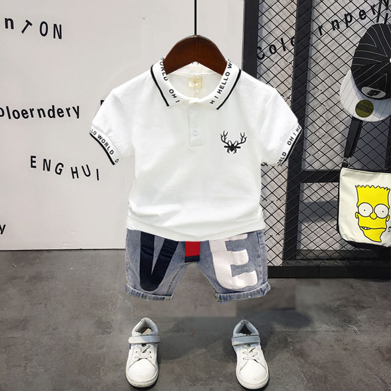 Costum de vară pentru băieți 2024, noua modă de vară pentru băiat, celebritate de pe Internet, cu mâneci scurte, frumos costum din două piese subțire în stil coreean pentru copii