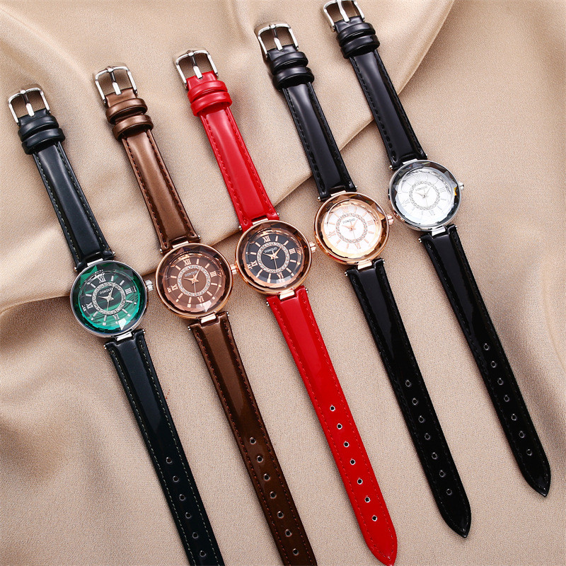 Ceas de culoare populară Curea din piele strălucitoare Indicator Numere romane Ceas de cuarț Ceas de cuarț rezistent la apă pentru femei