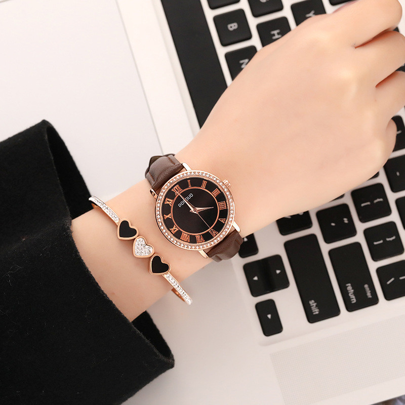 Versiunea coreeană a ceasului de cuarț pentru femei proaspăt, cu disc rezistent la apă, cu centură de modă cu cifre romane 