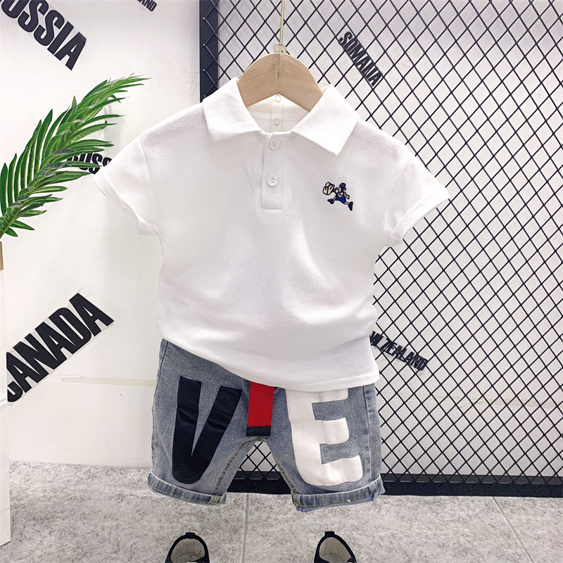 Lasteriided Wenzhou suvi 2024 uued lastetopid, lühikeste varrukatega T-särgid ja trükitud lühikesed püksid, vabaaja ülikonnad poistele