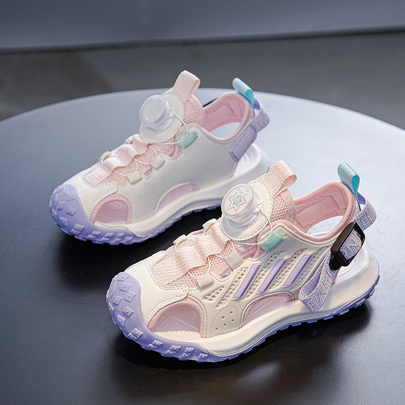 Sandale de plajă pentru copii Baotou Pantofi de vară Baotou cu nasturi și nasturi goale 2024 noi băieți mijlocii și copii mari