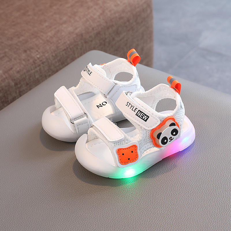 2024. aasta suvekuum Müüa laste rannajalatseid, meeste ja naiste varbakattega sandaale, laste libisemiskindlaid pehme põhjaga sandaale