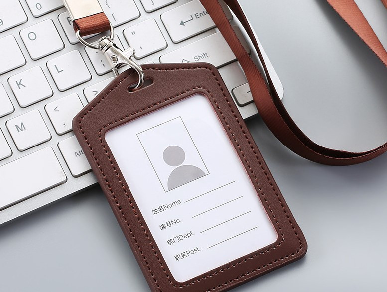 Valódi bőrből készült munkajelvény kártyatartó Alkalmazotti jelvénytartó kártyatartó Zsinóros munkajelvény gyári jelvénytartó Pickup kártyatartó 