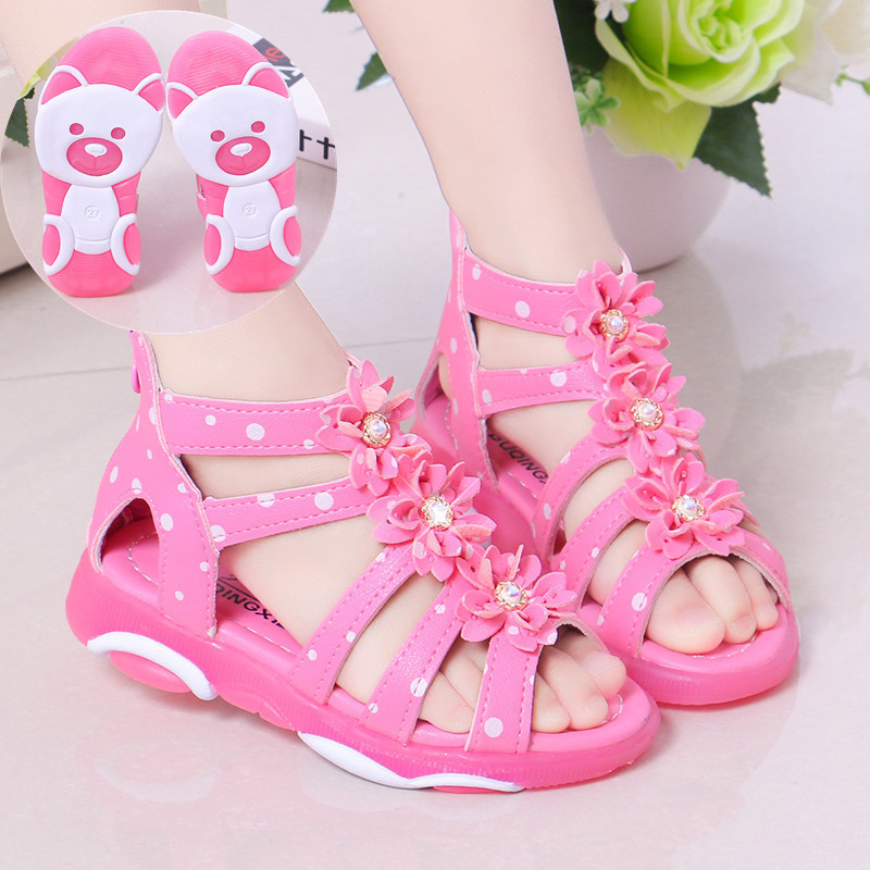 Pehme tallaga sandaalid 2024 suvine uus Korea versioon tüdrukud printsessikingad beebid pehme tallaga rannakingad õpilased keskmised ja vanemad lapsed