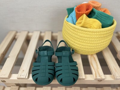 Beebitüdrukute suvesandaalid 2–7-aastastele väikelastele Pehmed, libisemiskindlad Princess Solid Kids Candy Jelly Lastejalatsid vabaaja Rooma sandaalid