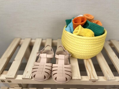 Beebitüdrukute suvesandaalid 2–7-aastastele väikelastele Pehmed, libisemiskindlad Princess Solid Kids Candy Jelly Lastejalatsid vabaaja Rooma sandaalid