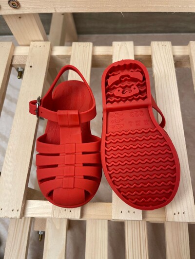 Beebitüdrukute suvesandaalid 2–7-aastastele väikelastele Pehmed, libisemiskindlad Princess Solid Kids Candy Jelly Lastejalatsid vabaaja Rooma sandaalid