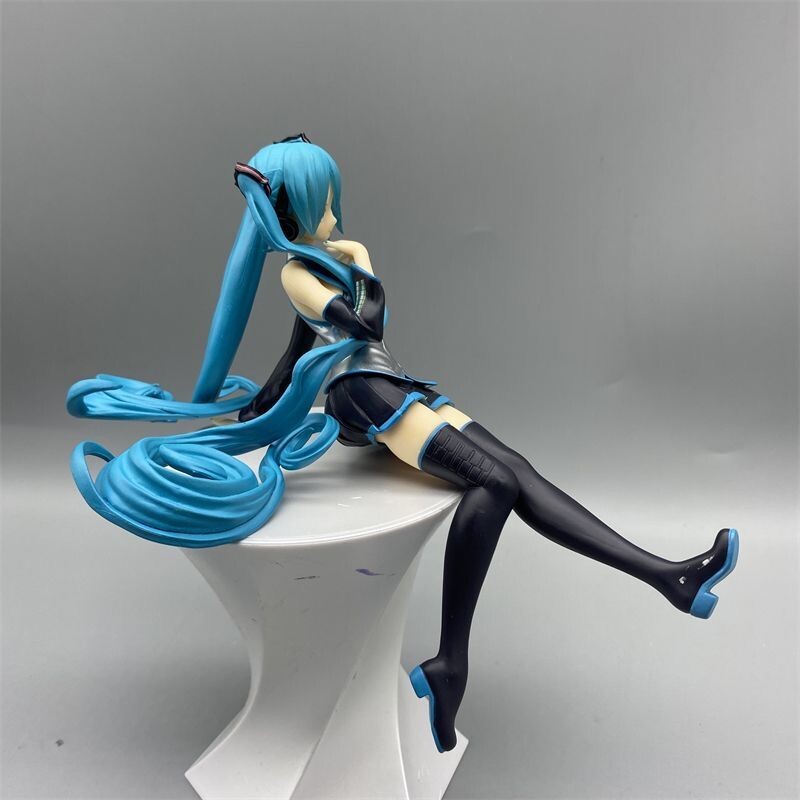 Hatsune Miku meeste ja naiste uus isikupärastatud loominguline kahemõõtmeline animatsioonikuju mudel auto šassii dekoratiivsed kaunistused