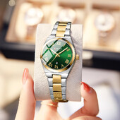 CURREN võluvad šikid kahetoonilised roostevabast terasest kvartsist käekellad naiste vabaajakellidele, millel on automaatse kuupäeva helendavad käed