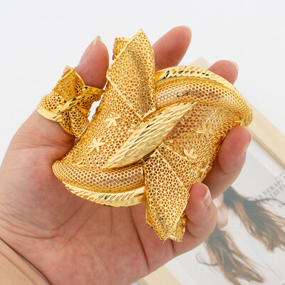 Liialdatud käevõru sõrmusekomplektiga Dubai 18k kullatud disainiga manseti käevõru ja sõrmesõrmuse komplekt kihluspeo ehete jaoks