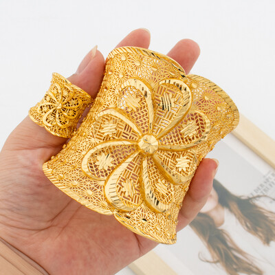 Liialdatud käevõru sõrmusekomplektiga Dubai 18k kullatud disainiga manseti käevõru ja sõrmesõrmuse komplekt kihluspeo ehete jaoks