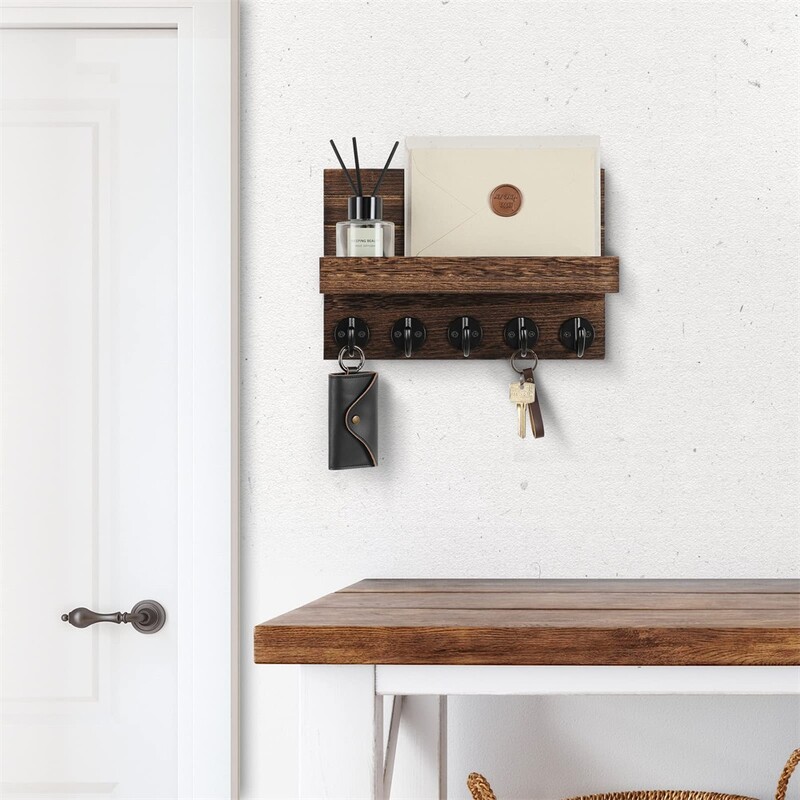 Dekoratyvinis sodybos raktų laikiklis sienai – modernios raktų lentynos, skirtos svetainei dekoruoti sieną, ir pašto dėžutė su lentyna butui