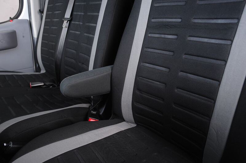 Universalūs 3D juostiniai sėdynių užvalkalai tinka daugumai furgonų sunkvežimių 2+1 sėdynių užvalkalai vienam vairuotojui ir keleiviui