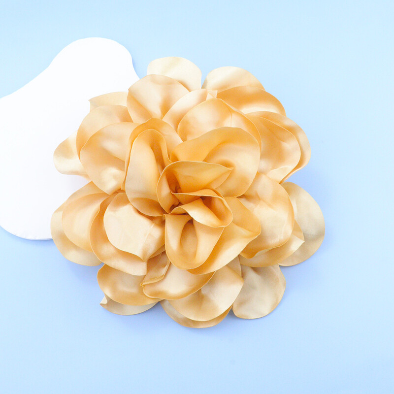 Franču satīna 19cm liela ziedu sakta broša roku darbs ziedi universāli apģērbu aksesuāri sakta