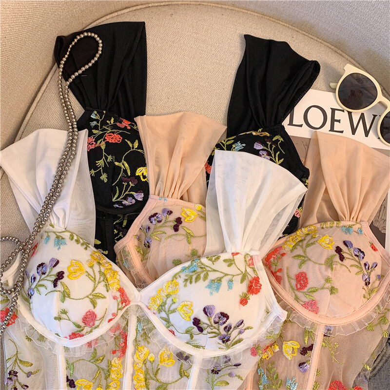 Pitsiga tikitud kalasabakamisole koos sisseehitatud rinnapatjadega hingav elastne võrkkangas kuumadele tüdrukutele kevadsuvise naiste sise- ja ülerõivaste jaoks