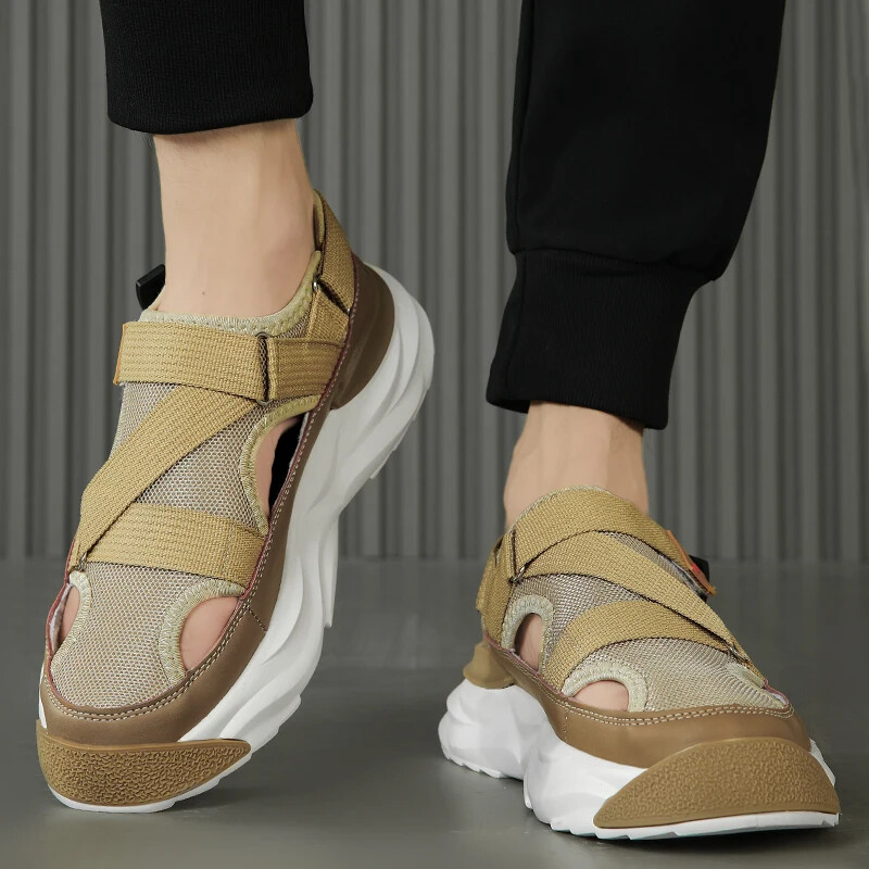 Uued meeste sandaalid suur pehme põhi kõrgendavad suvised sandaalid pakett pea hingavad rannajalatsid õues vaba aja veetmise suurus 36-45