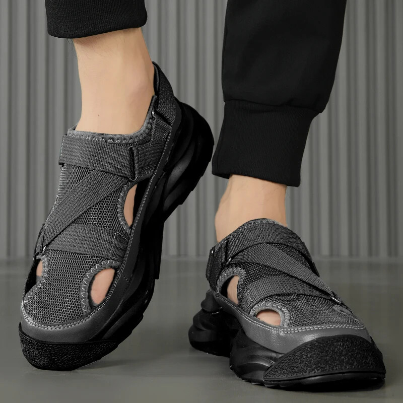 Uued meeste sandaalid suur pehme põhi kõrgendavad suvised sandaalid pakett pea hingavad rannajalatsid õues vaba aja veetmise suurus 36-45