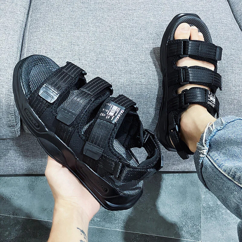 Meeste sandaalid Suvised spordisandaalid Meeste vabaaja jalanõud Vabaaja jalanõud Meestele Õues Mood Puhkuse Rannasandaalid Suur suurus