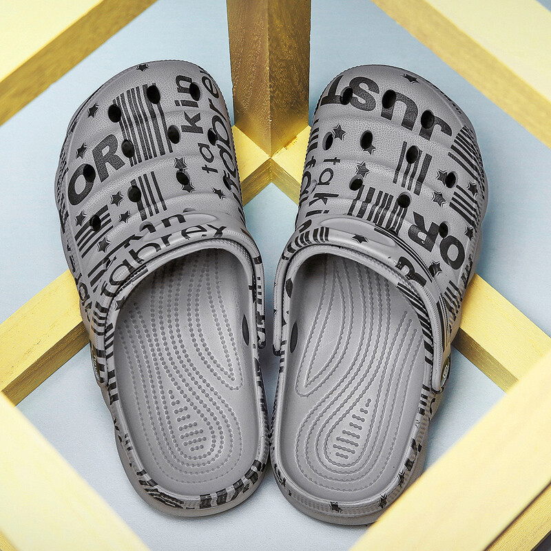 Meeste sandaalid 2021. aasta suvi Uued Camo Aiakingad Paar Kummist puukingad Sussid Rannas Vesi Kõndimissandaalid Meeste Suur Szie Zapatos