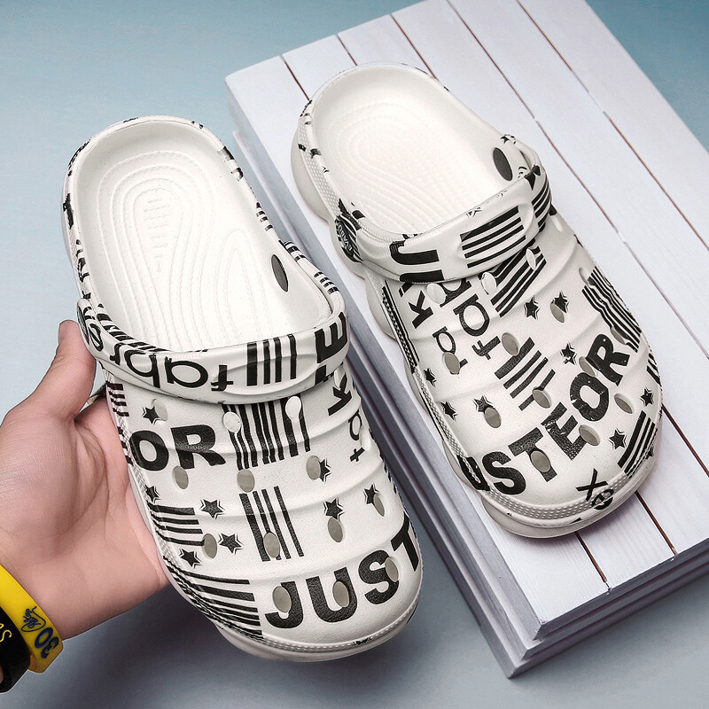 Meeste sandaalid 2021. aasta suvi Uued Camo Aiakingad Paar Kummist puukingad Sussid Rannas Vesi Kõndimissandaalid Meeste Suur Szie Zapatos