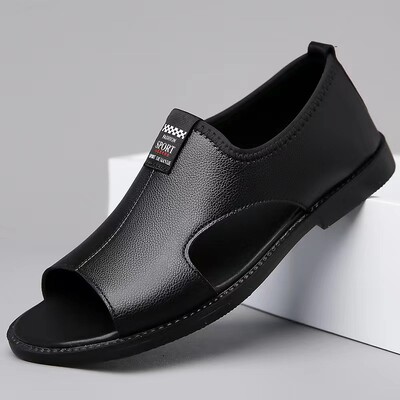 Brand Man Sandaalid Disainer Mood Nahast Vabaaja Meeste Suvel mugavad Rannasussid Välitingimustes Libisemiskindlad Meeste sandaalid 2024