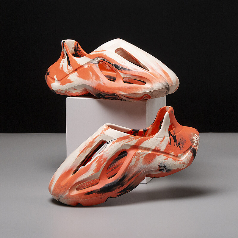 Unisex paplūdimio sandalai EVA Moteriški Vyriški tuščiaviduriai sodo batai Surišti dizainerio šlepetės sportbačiai vandens batai slydimo ant putplasčio bėgimo