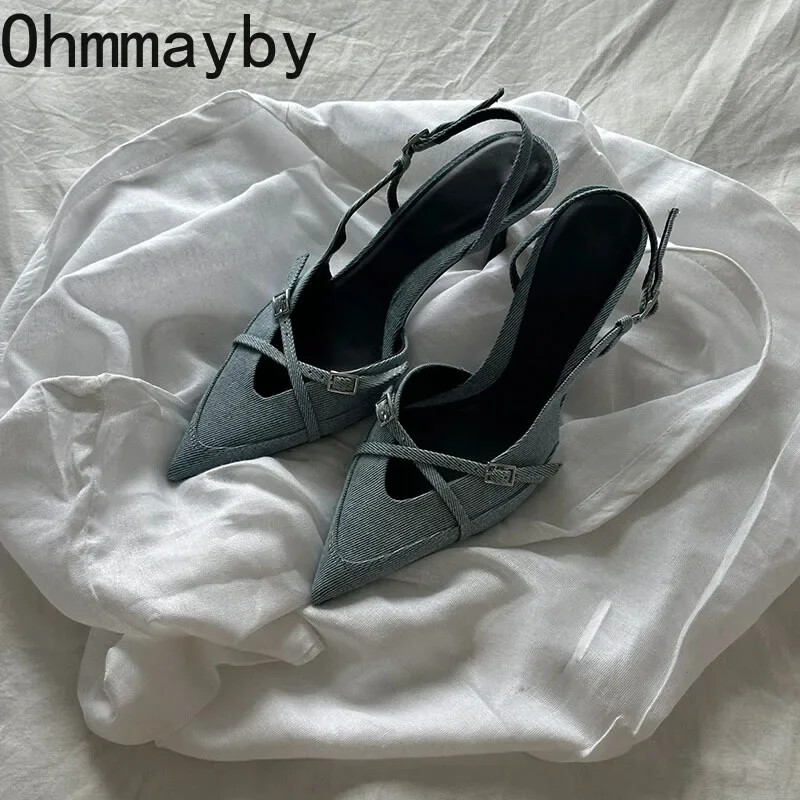 2024 Luksuslik disainer, suvised naiste sandaalid Mood Elegantne terava varbaga Singbacks Naiste kingad õues kõrge kontsaga sandaalid