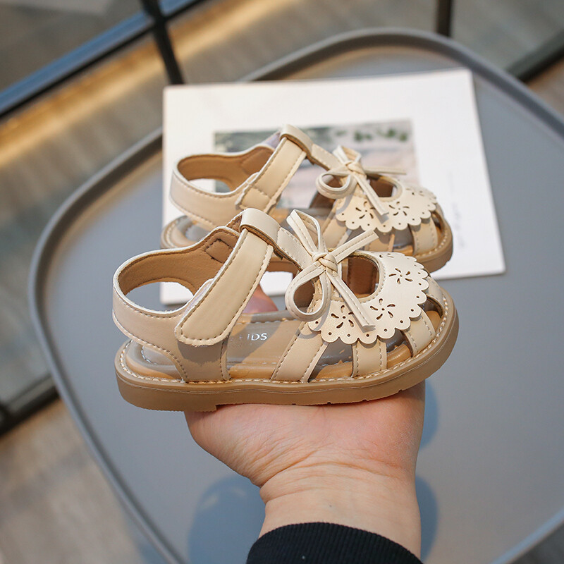 Suvised tüdrukute lamedad sandaalid õõnsad hingavad mugavad ülemise pandla kaunistused pehme põhjaga libisemiskindlad lastejalatsid