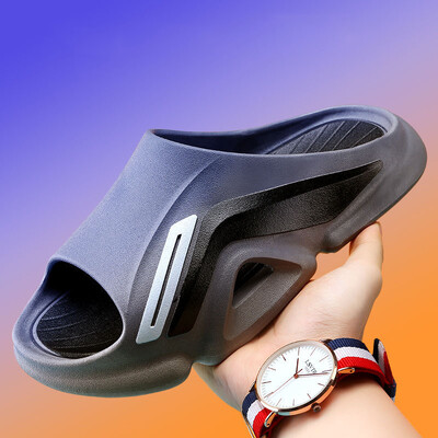 Naujos storo pado madingos vyriškos šlepetės lauke, lengvos neslystančios pločio vyriškos šlepetės Klasikinio stiliaus šventiniai laisvalaikio batai