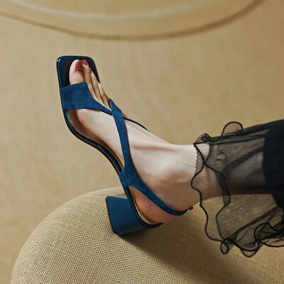 Sandaalid Naiste suvekingad, naiste 2024 plätud, paksud sinised kontsad, keskmise kontsaga kleit, slaidid, rooma elegantsed seksikad moodsad jalatsid
